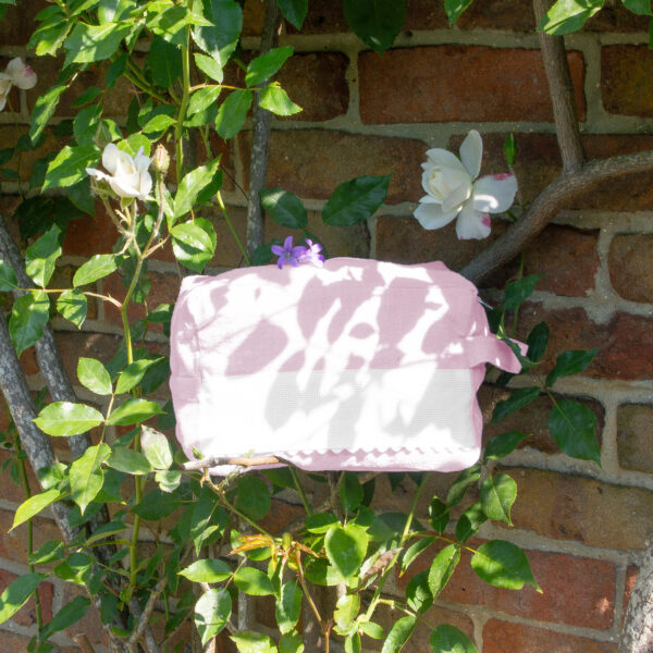 TROUSSE A BRODER rose pale