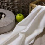 TORCHON CAMPAGNE A BRODER Fond blanc / jaune