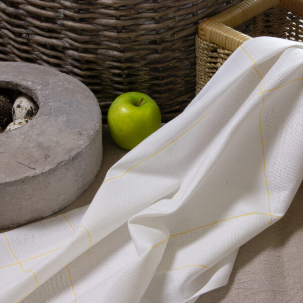 TORCHON CAMPAGNE A BRODER Fond blanc / jaune