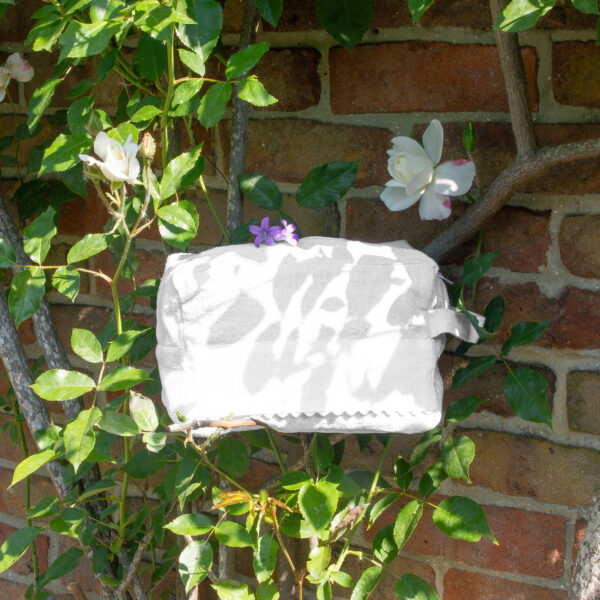 TROUSSE A BRODER blanc