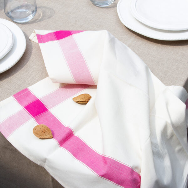 TORCHON GRAND MERE A BRODER Fuchsia
