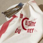 TORCHON GRAND MERE A BRODER Rouge